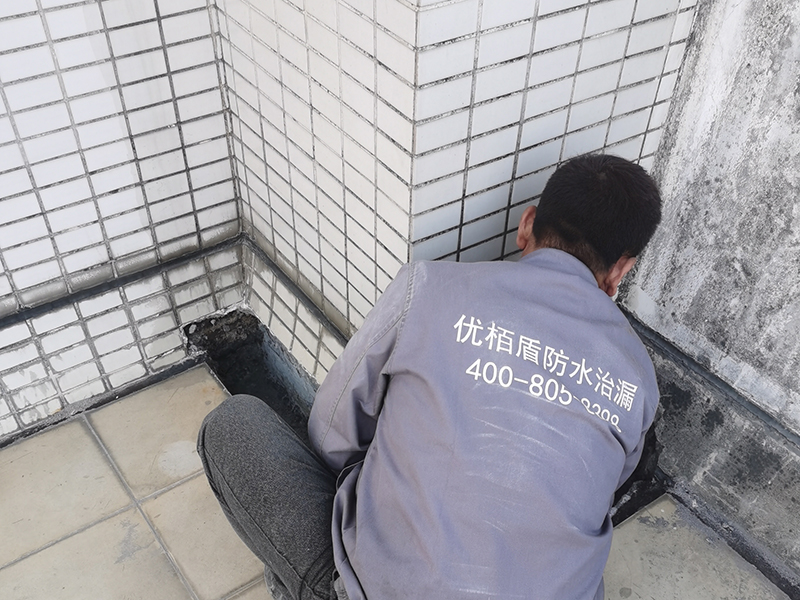 1782812431679250.jpg 中山碧桂园锦绣东方8栋1102厨房烟囱打拆 拷贝.jpg