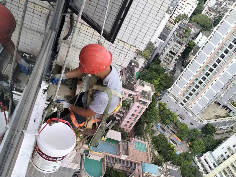 外墙窗框边缘渗水